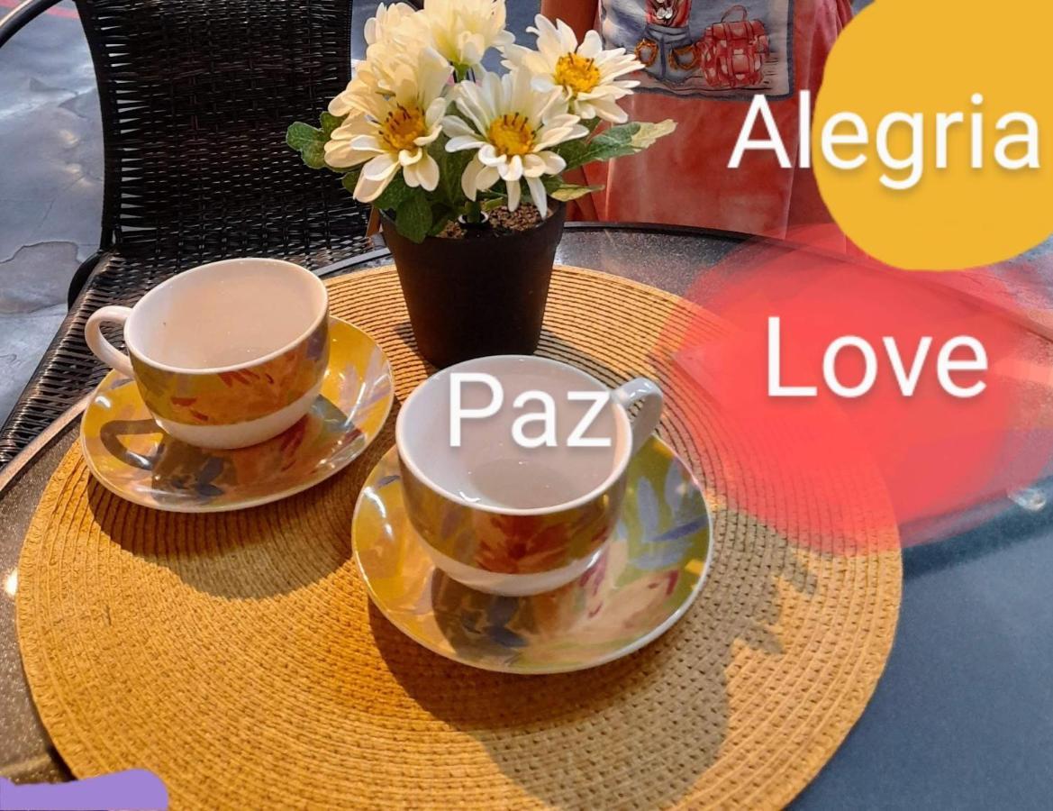 Hermoso Apartamento Frente Aeropuerto De Isla Verde 산후안 외부 사진