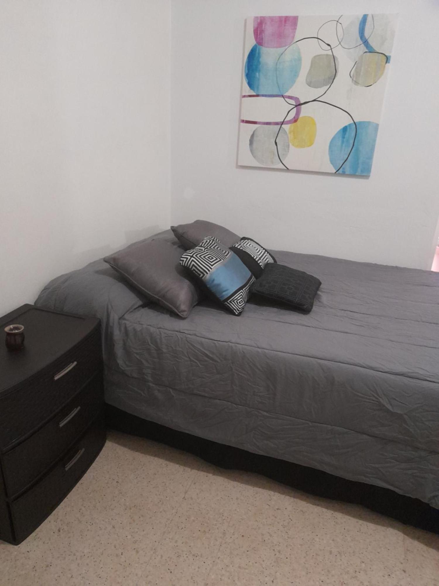 Hermoso Apartamento Frente Aeropuerto De Isla Verde 산후안 외부 사진