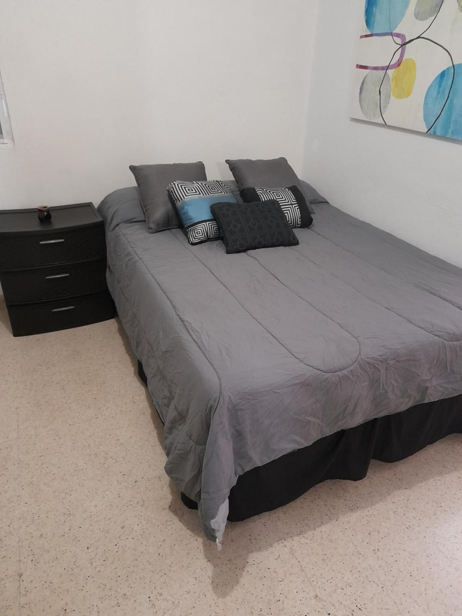 Hermoso Apartamento Frente Aeropuerto De Isla Verde 산후안 외부 사진